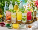 Des cocktails colorés et rafraîchissants, parfaits pour savoir que boire à l'apéro. Fruits, menthe et glaçons invitent à la dégustation.