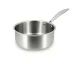 Casserole inox avec une poignée, idéale pour le lave-vaisselle. Elle est prête à préparer de bons petits plats.